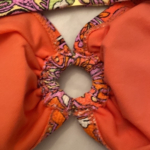 FLOWER Child O-Ring Cutout One-Piece Swimsuit Size Small - Picture 6 of 9